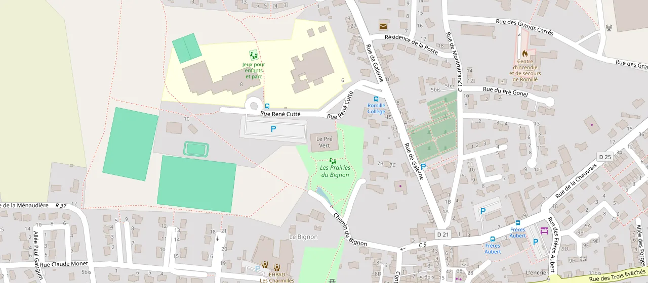 Plan du bourg de Romillé, Salle du Pré Vert au centre